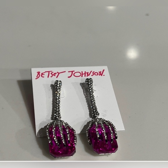 NWT ⚜️💖⚜️ Betsey Johnson Silver Tone Skeleton Hand Drop Earrings Pink - Picture 8 of 13